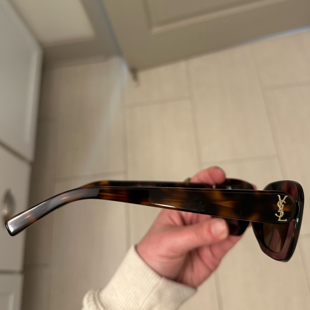 YSL tortoise shell rectangular sunglasses - image 4